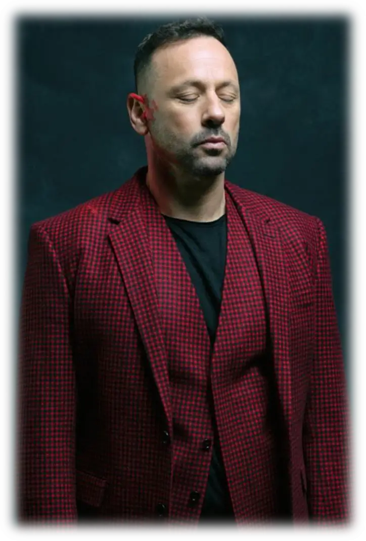 Chevi Muraday, director artístico, coreógrafo e intérprete de Losdedae